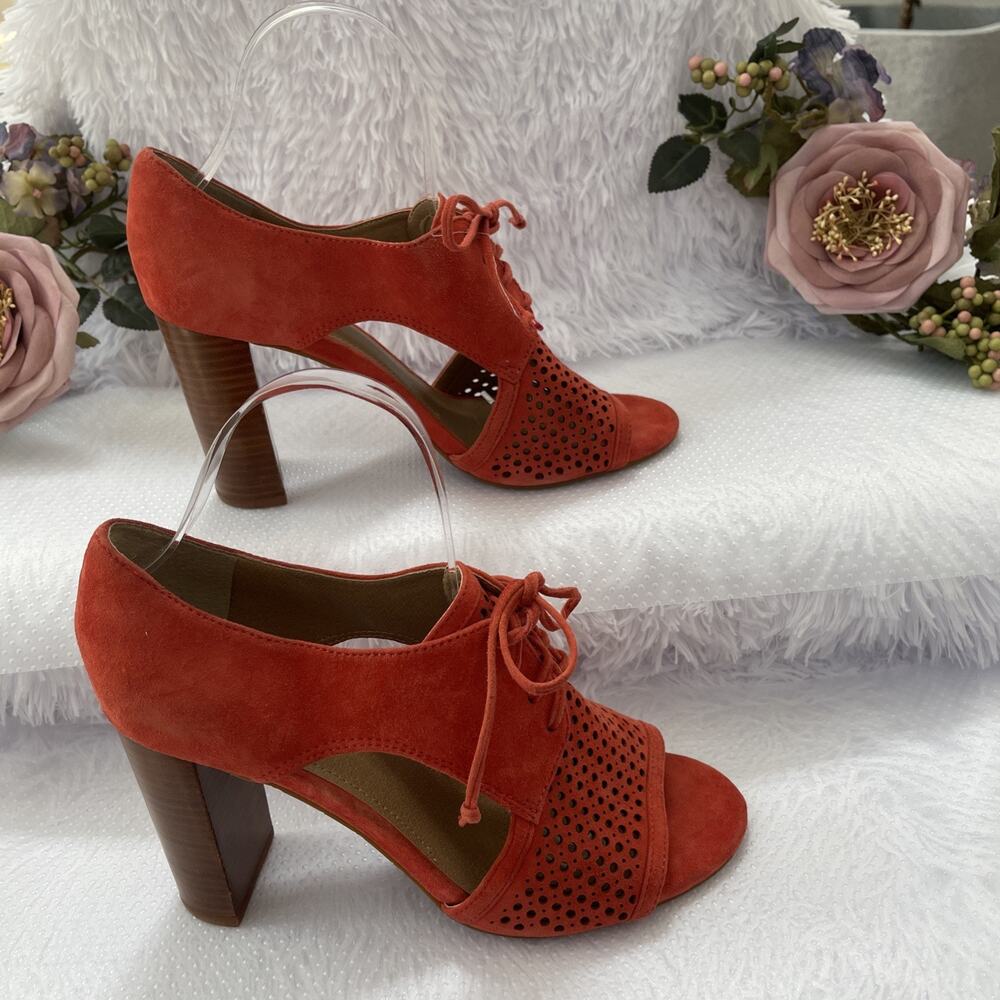 Tahari Women’ Rust 8.5M Suede Lace Up Peep Toe Block Heel Sandals Cutout Booties